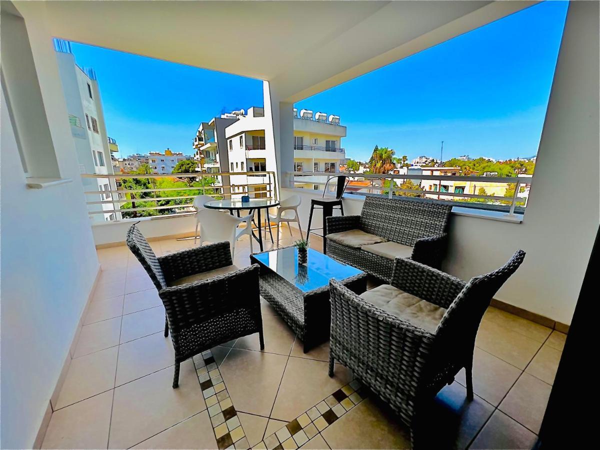 Lara 303 Apartment Larnaca Exterior foto